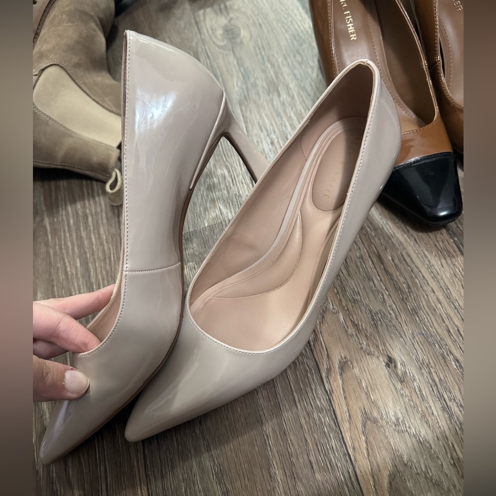 Kelly and Katie Nude Patent Leather Pumps